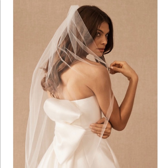 BHLDN Accessories - Single Layer Fingertip Length Veil in Ivory